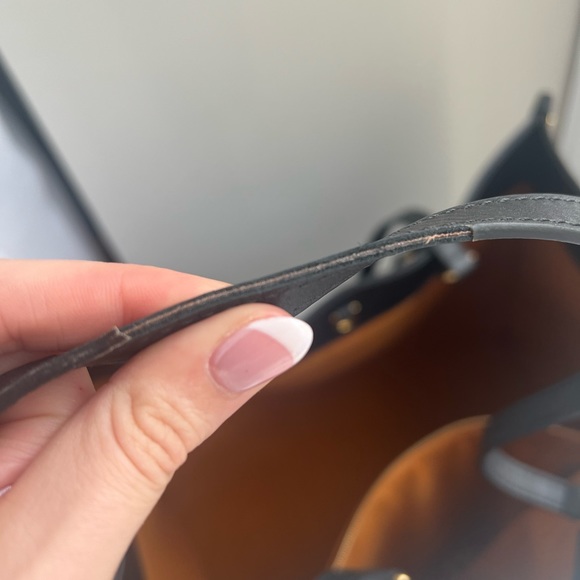 Louis Vuitton Empreinte Monogram On the Go - Picture 7 of 12